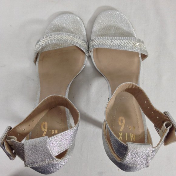 Mix No. 6 Women's Silver Glitter Ankle Strap Heels Size 8.5M - Picture 9 of 9